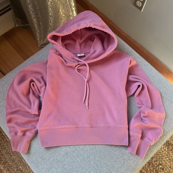 Sunday Best Crop Sweatshirt Small light Pink - Picture 5 of 9